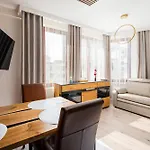 Wola Norblin Deluxe Apartments