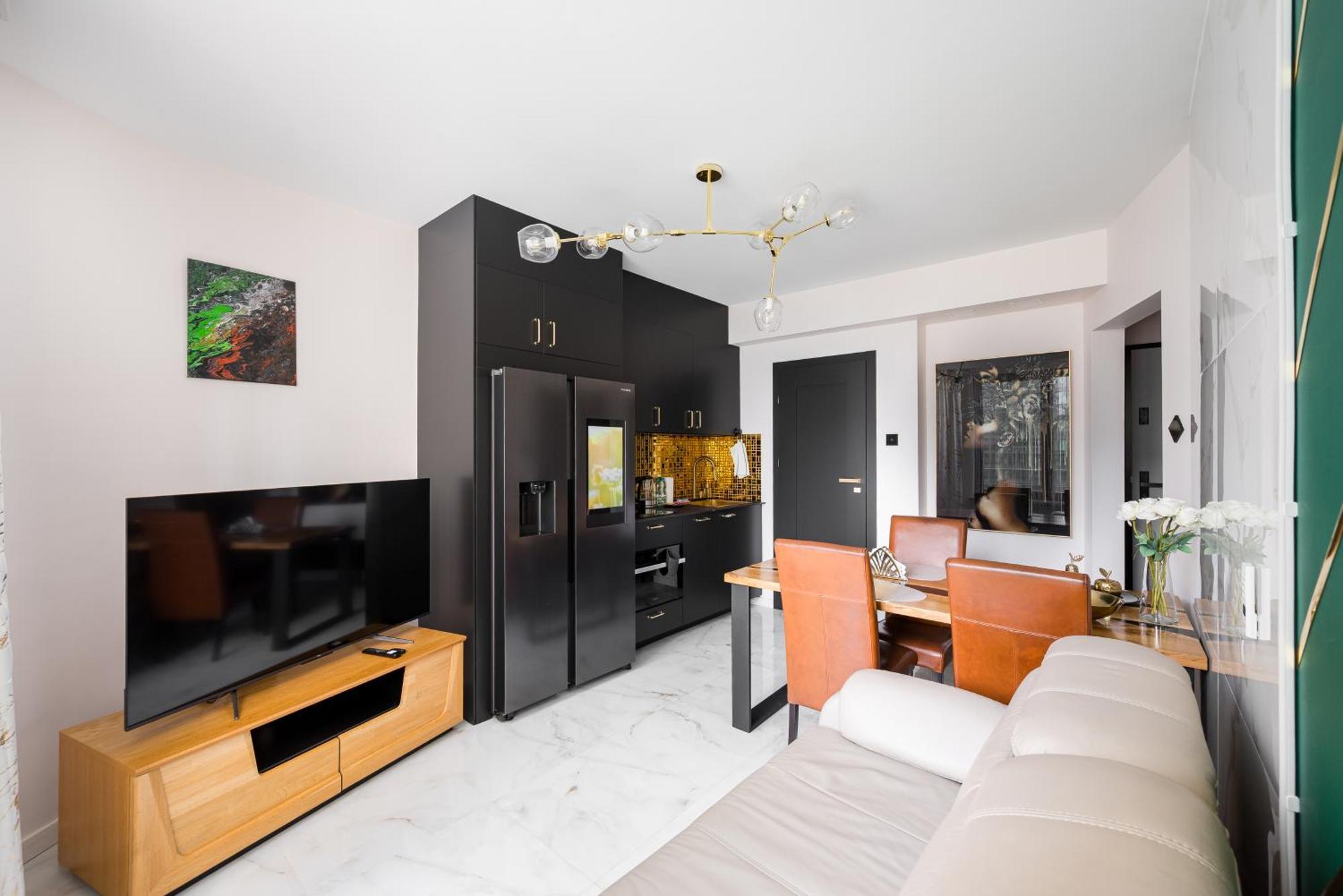 Wola Norblin Deluxe Warsaw